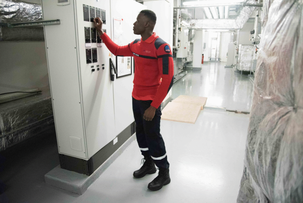 Prestataire en sécurité incendie pour entrepôt de plus de 10 000 m² normandie - Triangle Protection